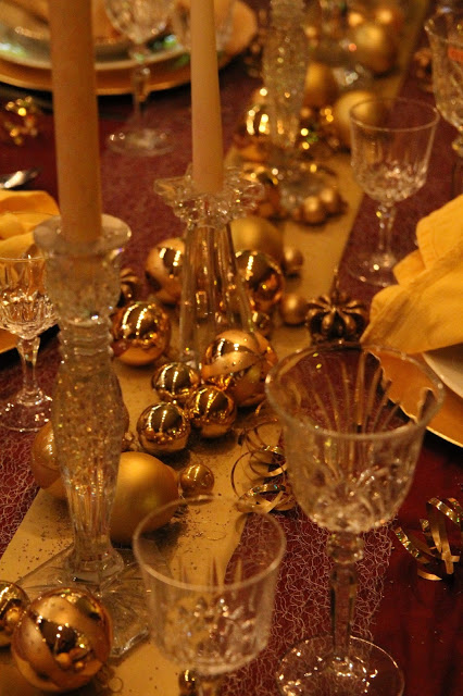 Middle View Tablescape Gold